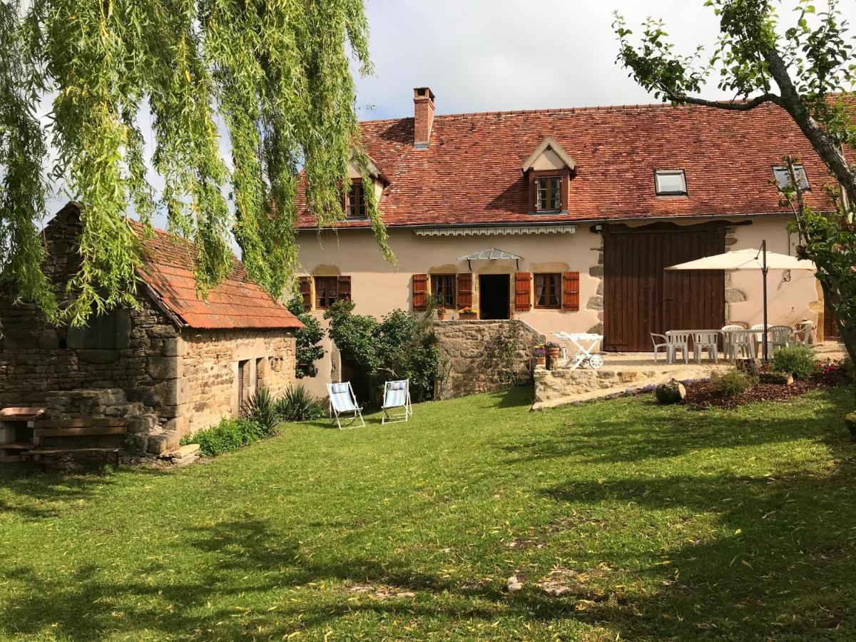 Gite Le Mur Magnifique Longere Au Bourgogne-Du-Sud Oye Exterior photo