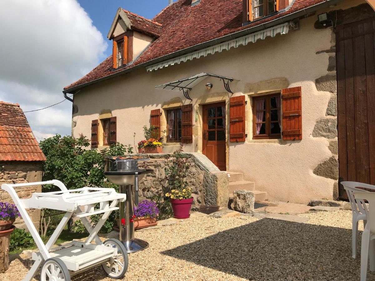 Gite Le Mur Magnifique Longere Au Bourgogne-Du-Sud Oye Exterior photo